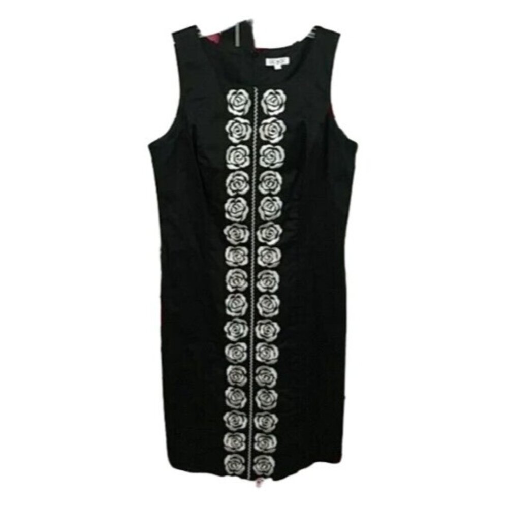OC OC Dress Black White Dress Embroidered Floral Down Front Sleeveless Size 6